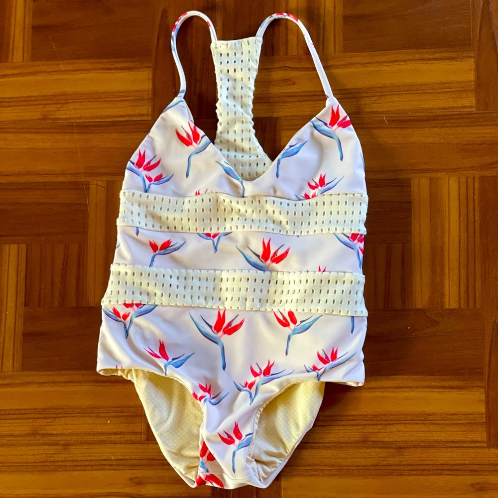 Acacia Honey London in RARE Bird of Paradise print